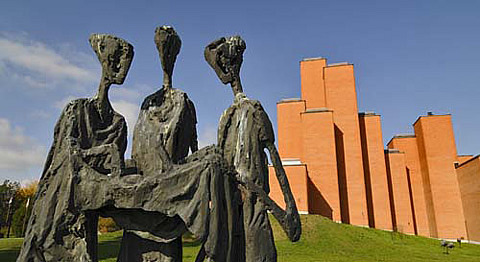 Kragujevac muzej '21 oktobar' u znak secanja na zrtve  u drugom svetskom ratu